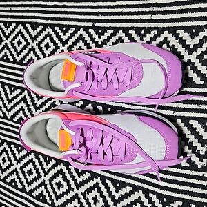 📣✨️✨️ SOLD IN-STORE!!! PUMA Cruise Rider Sneakers